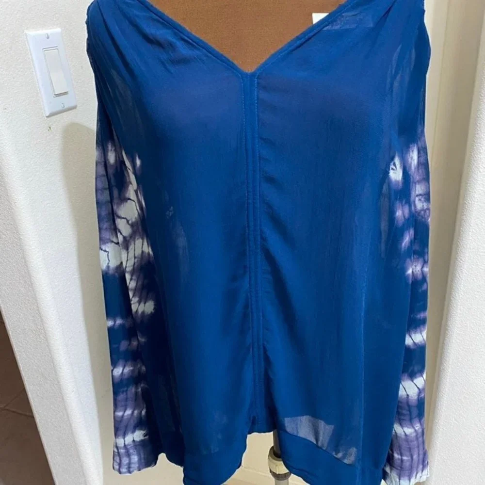 FREE PEOPLE TIE DIE TOP SMALL (OVERSIZED)